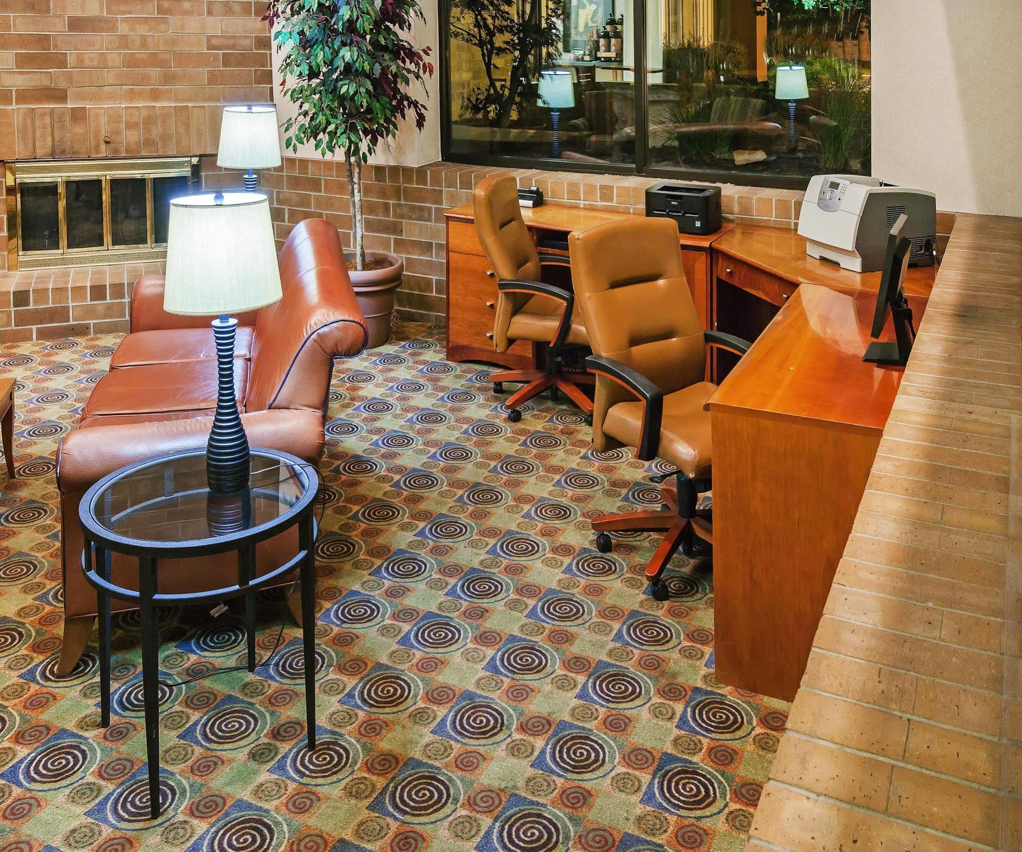 Americinn By Wyndham Omaha Exterior photo